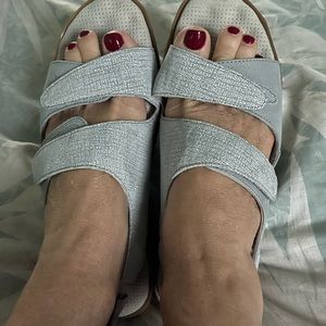 Softwalk gray sandals in size 10